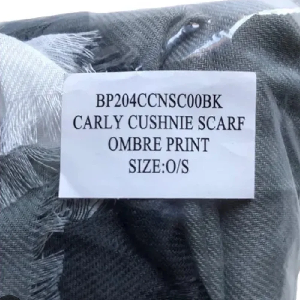 Carly Cushnie Ombre Scarf / Wrap  NWT - Picture 4 of 5
